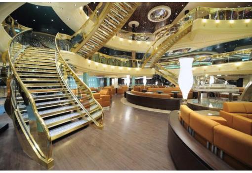 Atrium del MSC Fantasia